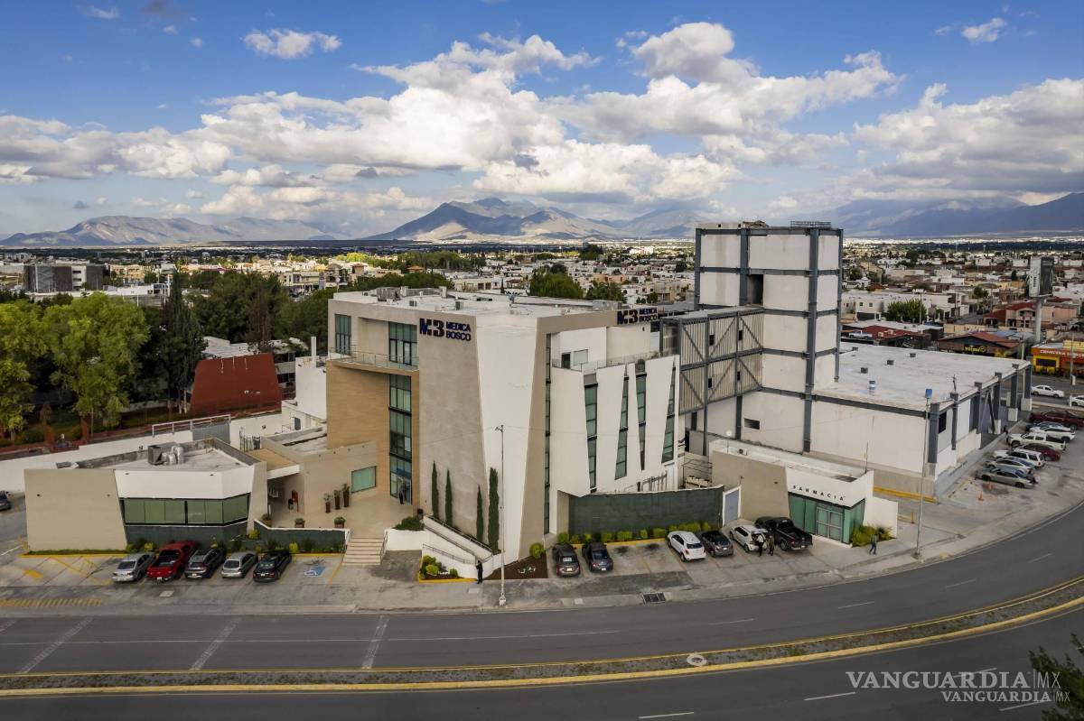 $!Mientras que el Servicio Médico del Magisterio es señalado por su mala calidad, la familia del líder del SNTE construye uno de los complejos médicos privados más grandes de la ciudad.