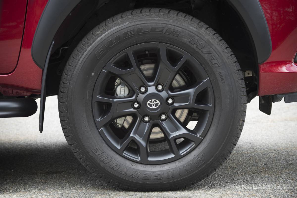 $!Toyota Hilux Invincible, más poder para tus tareas