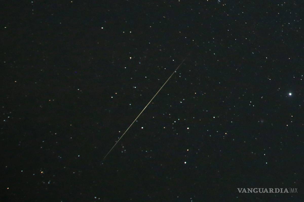 $!Durante mayo, el cielo nocturno ofrecerá uno de los espectáculos más esperados por los amantes de la astronomía: la lluvia de meteoros Eta Acuáridas.