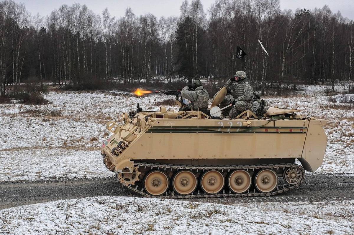 $!Gobernador de Texas anuncia que desplegará vehículos tipo tanque contra la ‘invasión’ de migrantes