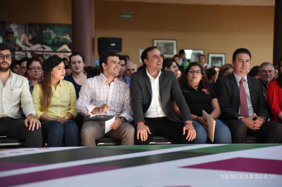 $!Entrega Manolo Jiménez Becas Universitarias "Todos por la Educación"