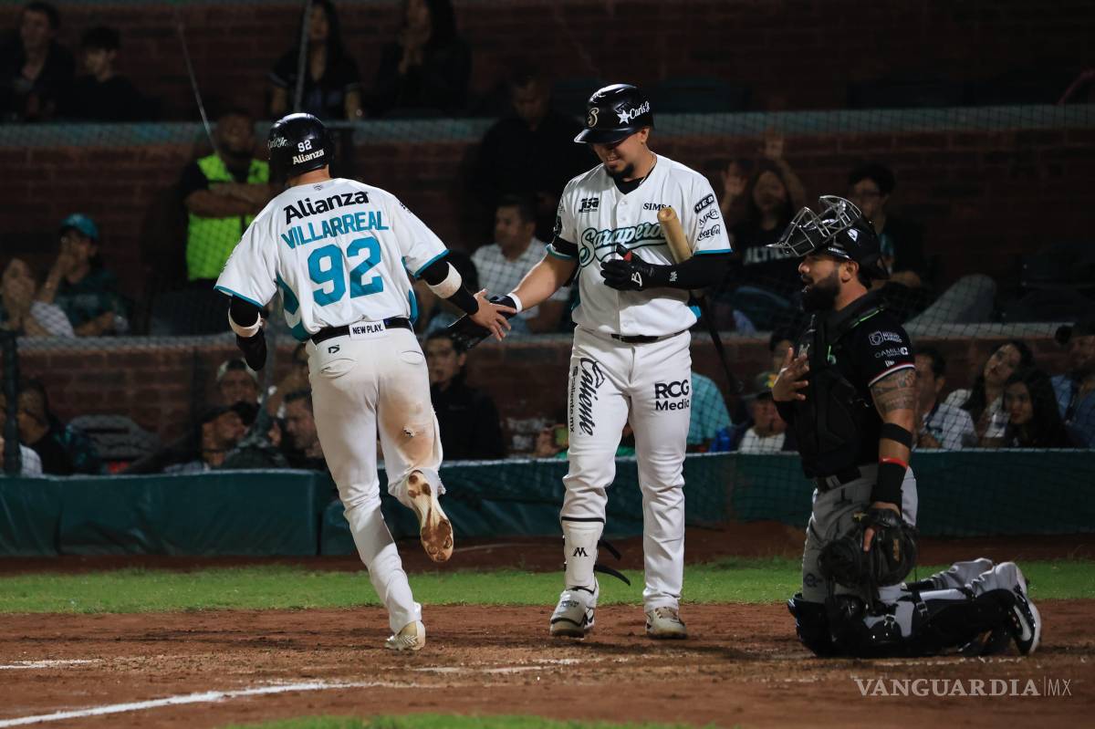 $!Saraperos logró descontar con un par de jonrones, no fue suficiente para evitar la derrota. La serie continuará este sábado con el tercer partido.