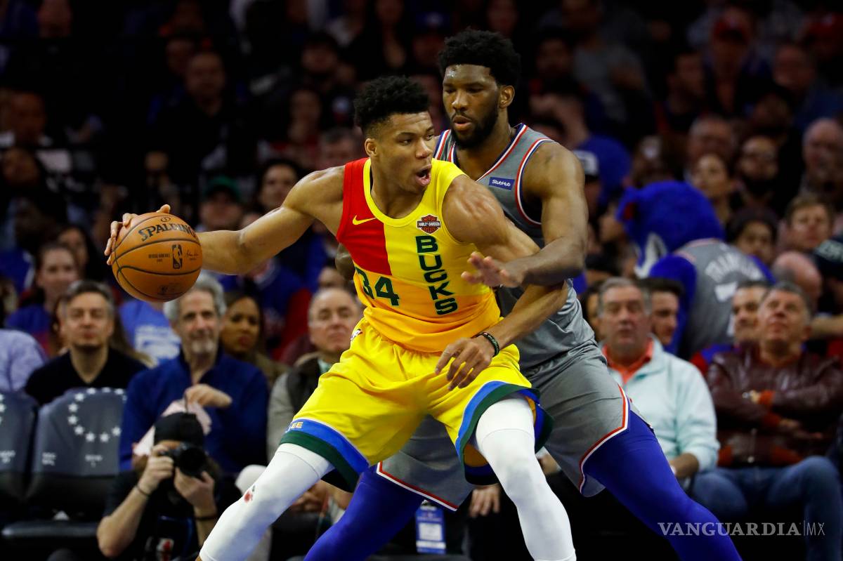 $!Giannis Antetokounmpo manda un mensaje a sus detractores tras ganar el duelo ante Joel Embiid