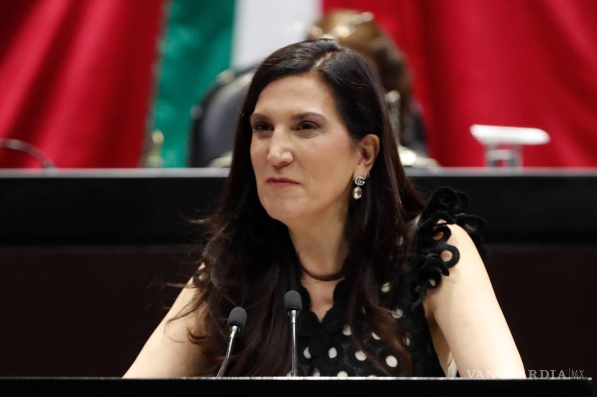 $!La diputada Kenia López Rabadán, del Partido Acción Nacional (PAN), presentó una iniciativa que reforma y adiciona el Código Civil Federal | Foto: Especial