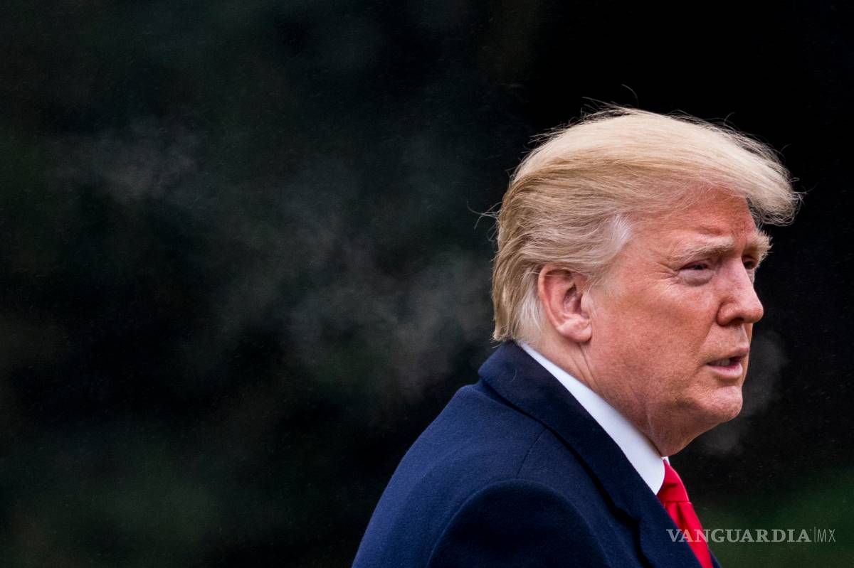 $!Acusa Trump de cobarde al agente que no detuvo al autor de la masacre en Florida