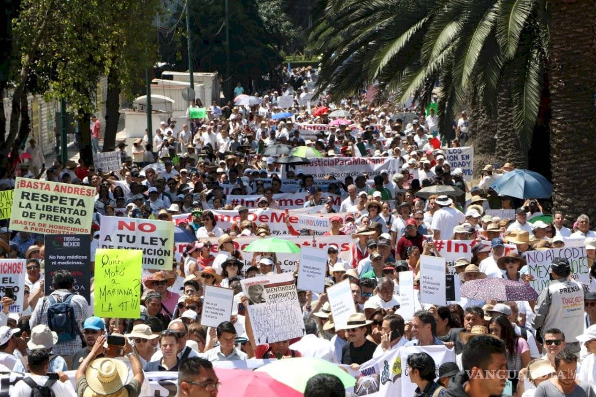$!Protestas contra AMLO en varios puntos del país, en su Primer Informe