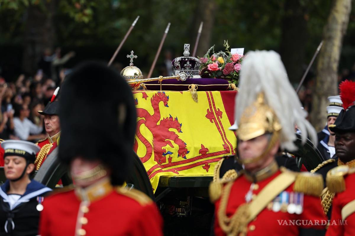 $!El cortejo fúnebre estatal de la reina Isabel II en Londres, Gran Bretaña.