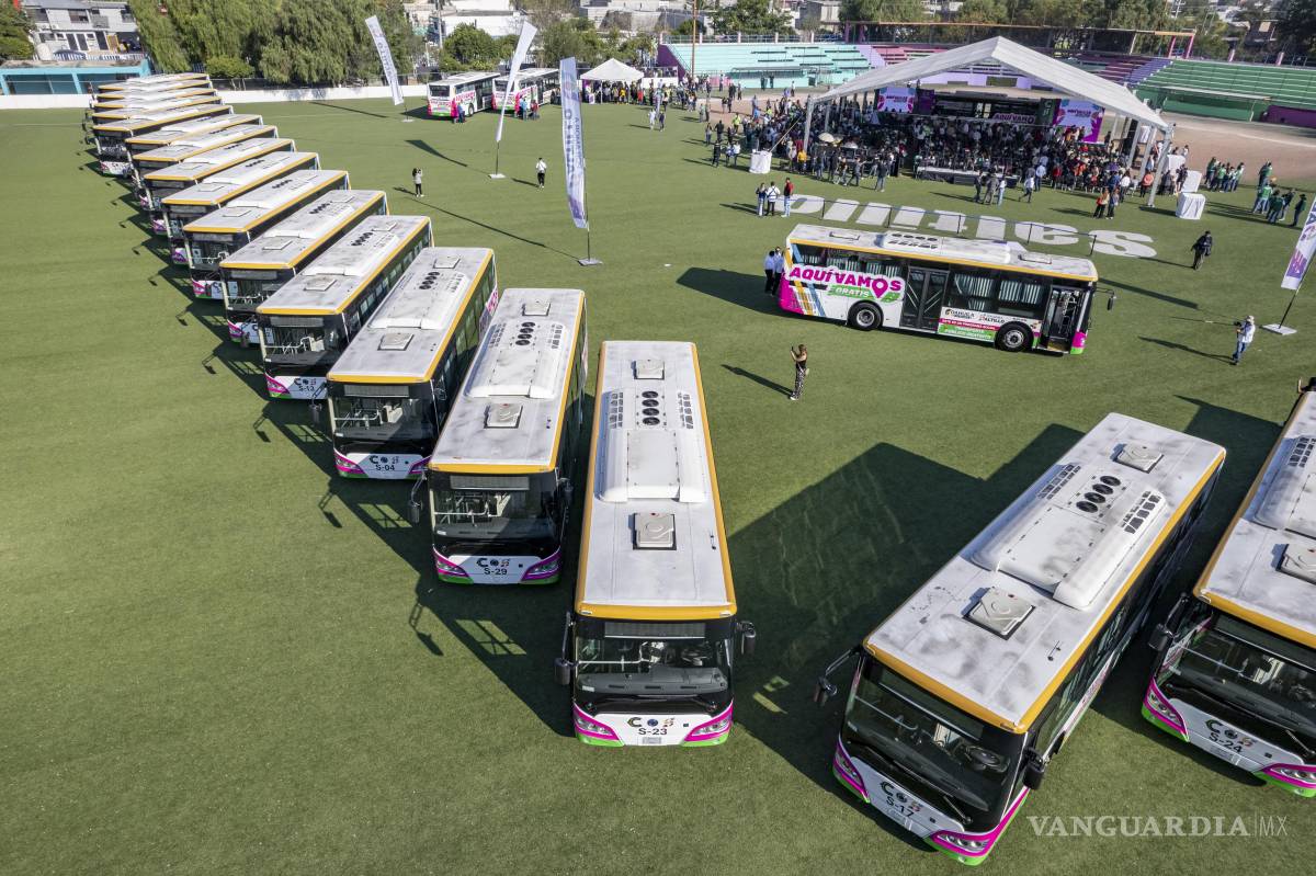 $!El alcalde Javier Díaz González exhortó a los usuarios a cuidar las unidades y advirtió sanciones en caso de daños.