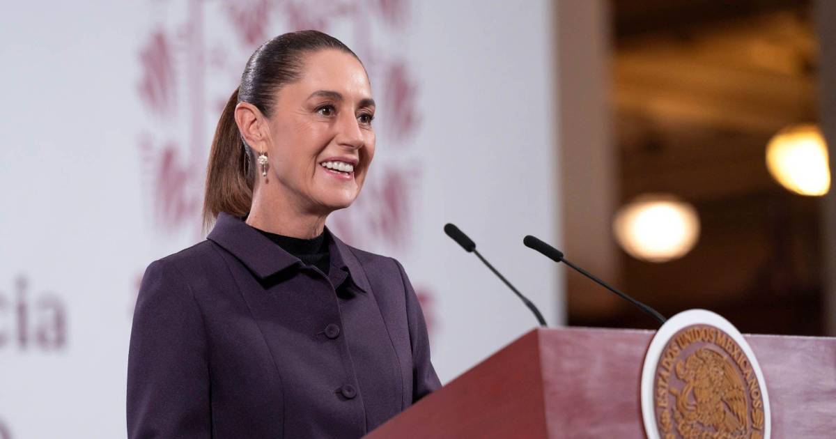 Admite Claudia Sheinbaum adeudos con farmacéuticas