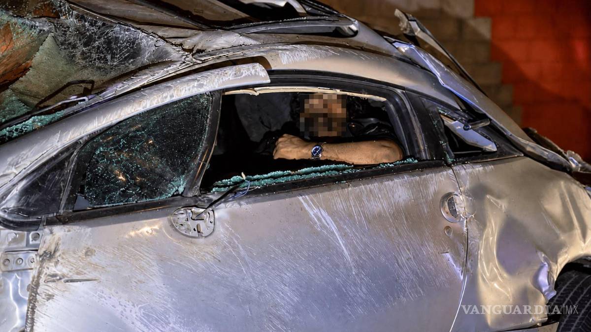 Muere joven tras volcar en el bulevar Emilio Arizpe de la Maza, en Saltillo