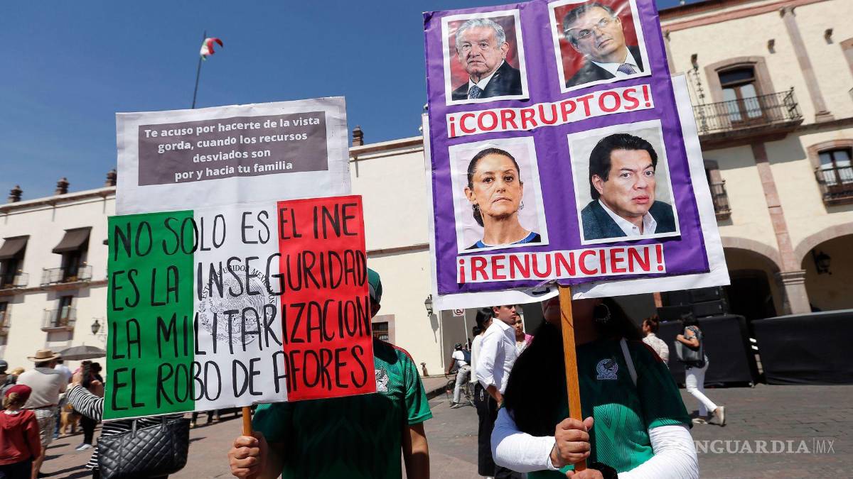 Así toman las calles y plazas miles de mexicanos para defender al INE (Fotos)
