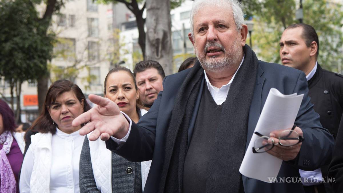 Superbarrio Gómez se lanza como candidato a la Jefatura de Gobierno de la CDMX