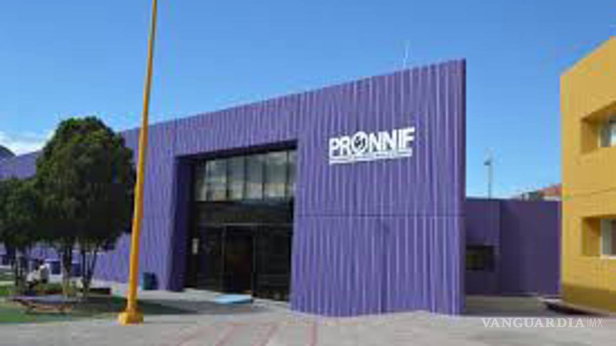 En Saltillo detienen a individuo que se masturbaba en el interior de su vehículo afuera de una escuela