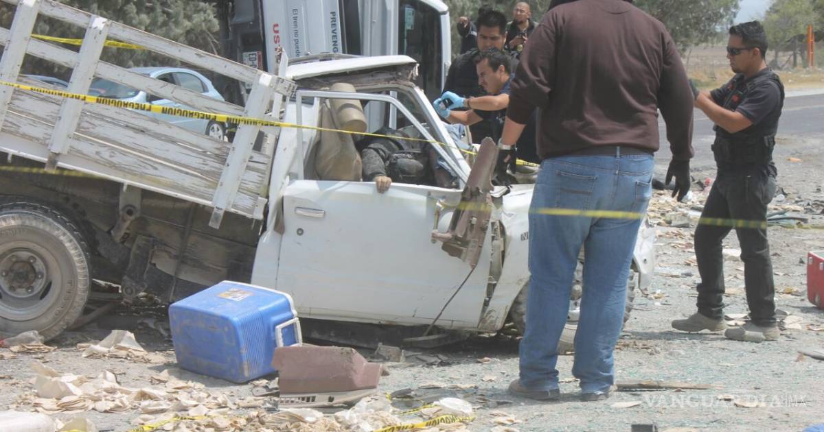 Aparatoso choque deja dos personas sin vida en la carretera Saltillo ...