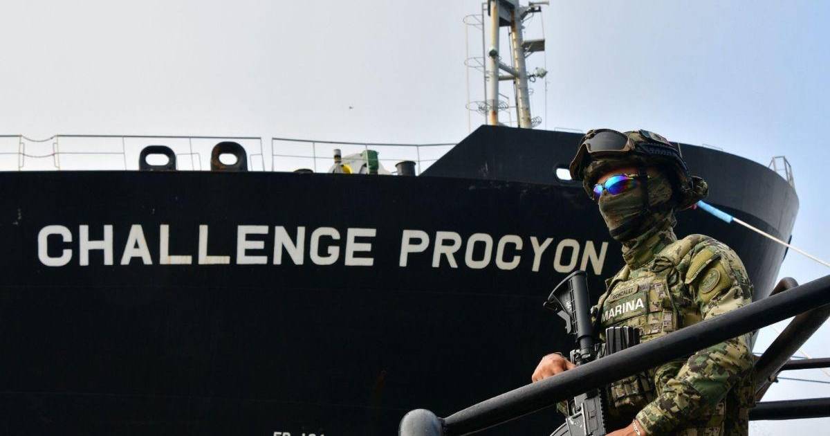 Más de 200 órdenes de aprehensión contra agentes y empresarios por contrabando de combustibles