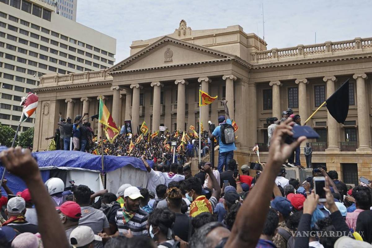 Sri Lanka: tras protestas y toma de su residencia, Presidente y Primer Ministro renuncian