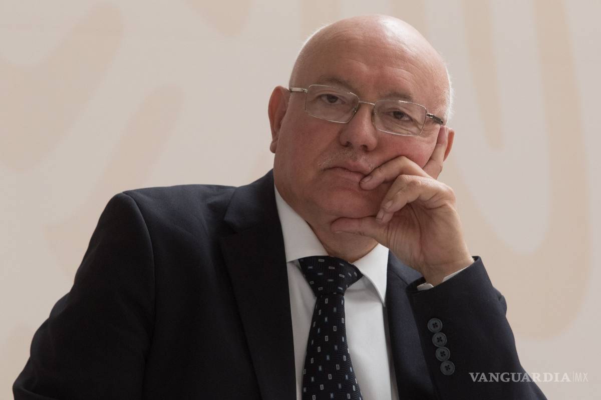 Titular de la ASF descarta renuncia; en carta, AMLO pide investigarlo