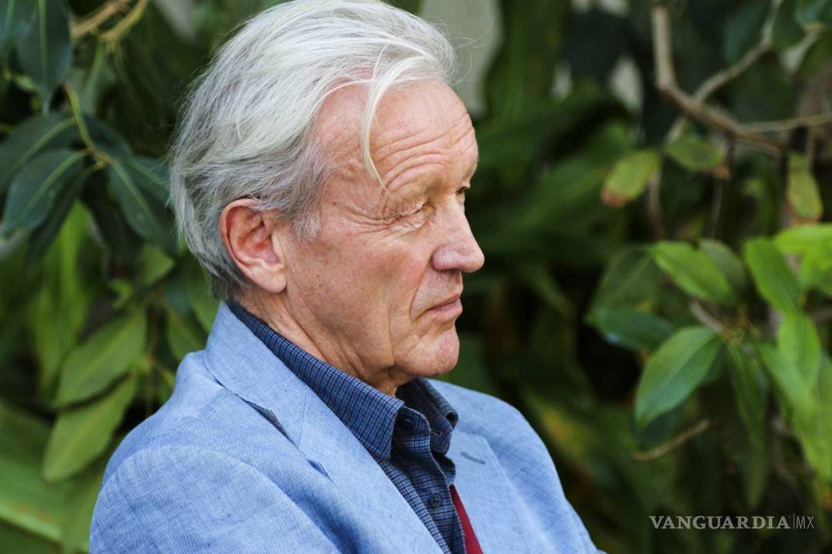 &quot;Antes de escribir sobre un país debes sentir su cultura”: Colin Thubron