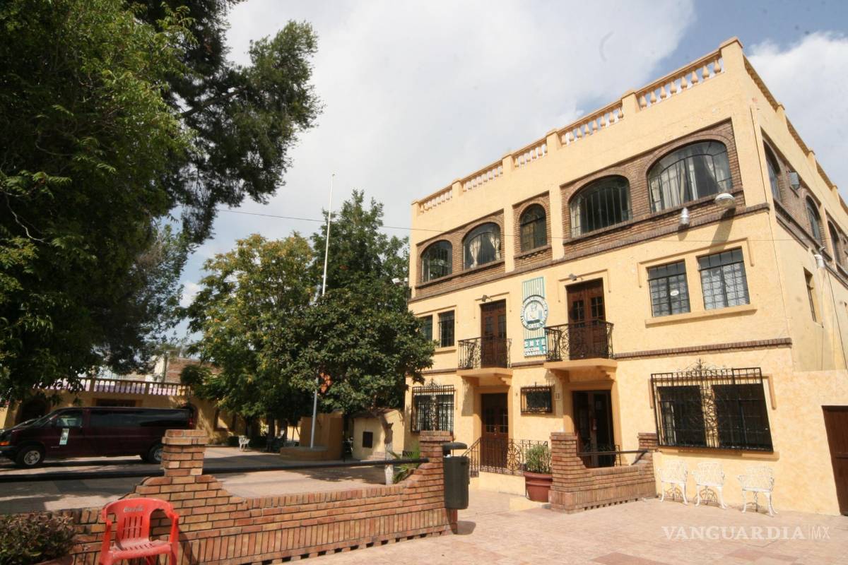 $!Fijan audiencia a secretario general de la Sección 5 del SNTE de Coahuila, prófugo de la justicia