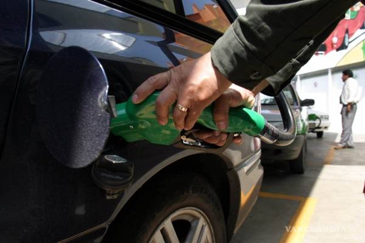 Gobierno de AMLO aumenta estímulo fiscal a la gasolina Premium de 1.01 a 11.13%