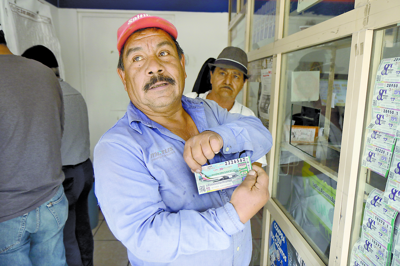 'Arrasan' saltillenses con boletos para rifa del avión presidencial