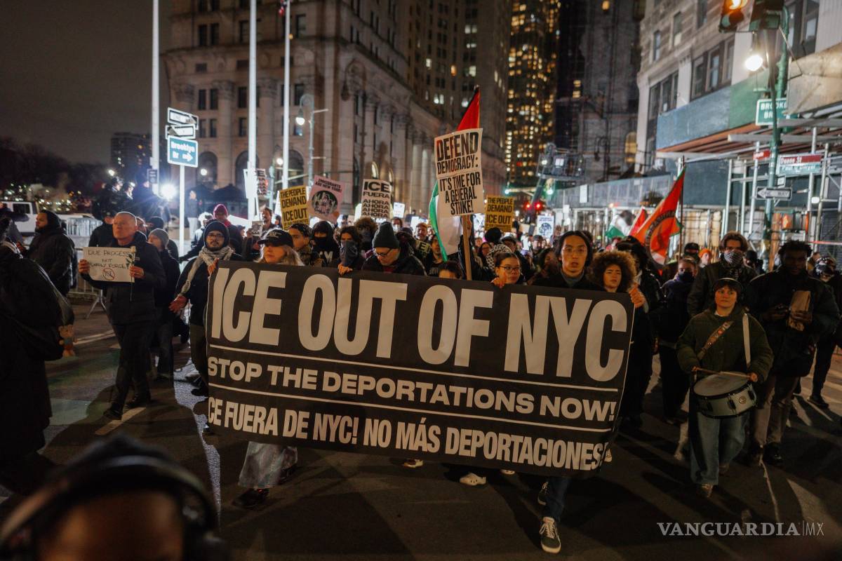 $!Además de la vigilia en la zona de los hechos, un grupo de 400 personas manifestaron frente a una sede de ICE en Nueva York.