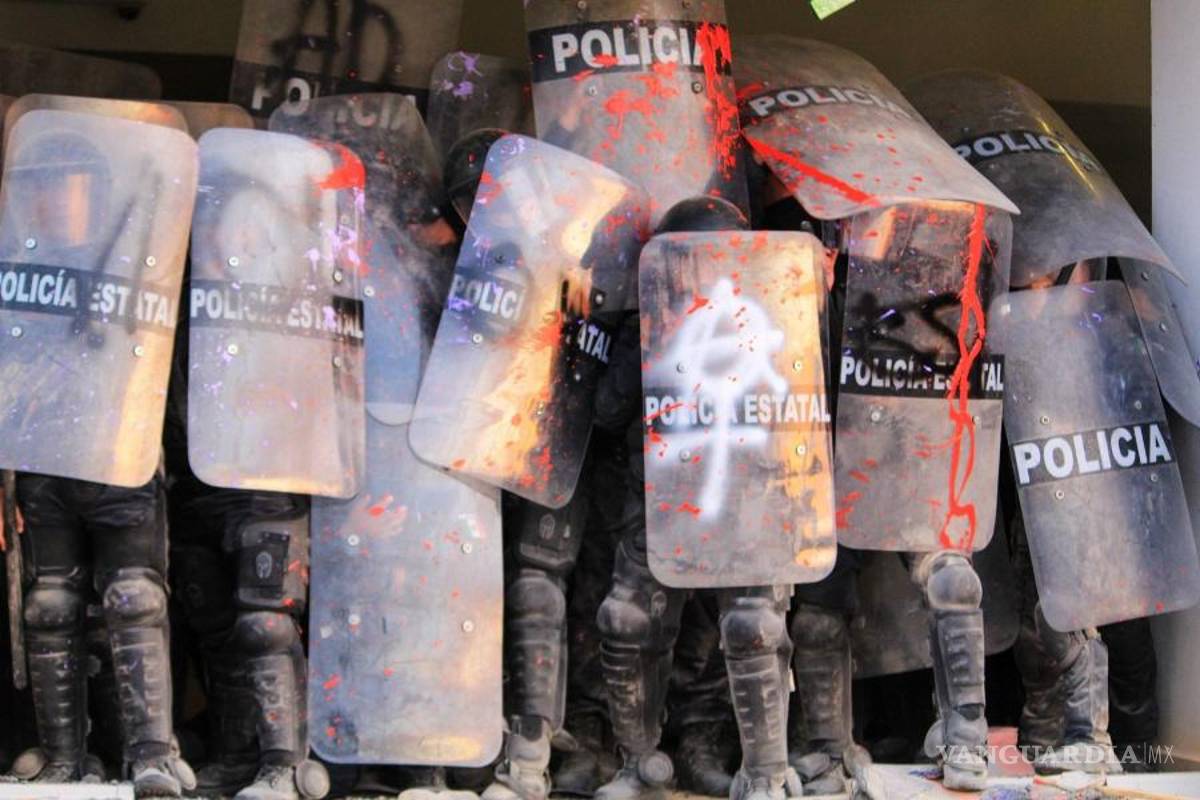 8M: Entre el dolor y la rabia con el grito de “Ni una más” miles de mujeres toman las calles en México (fotos)