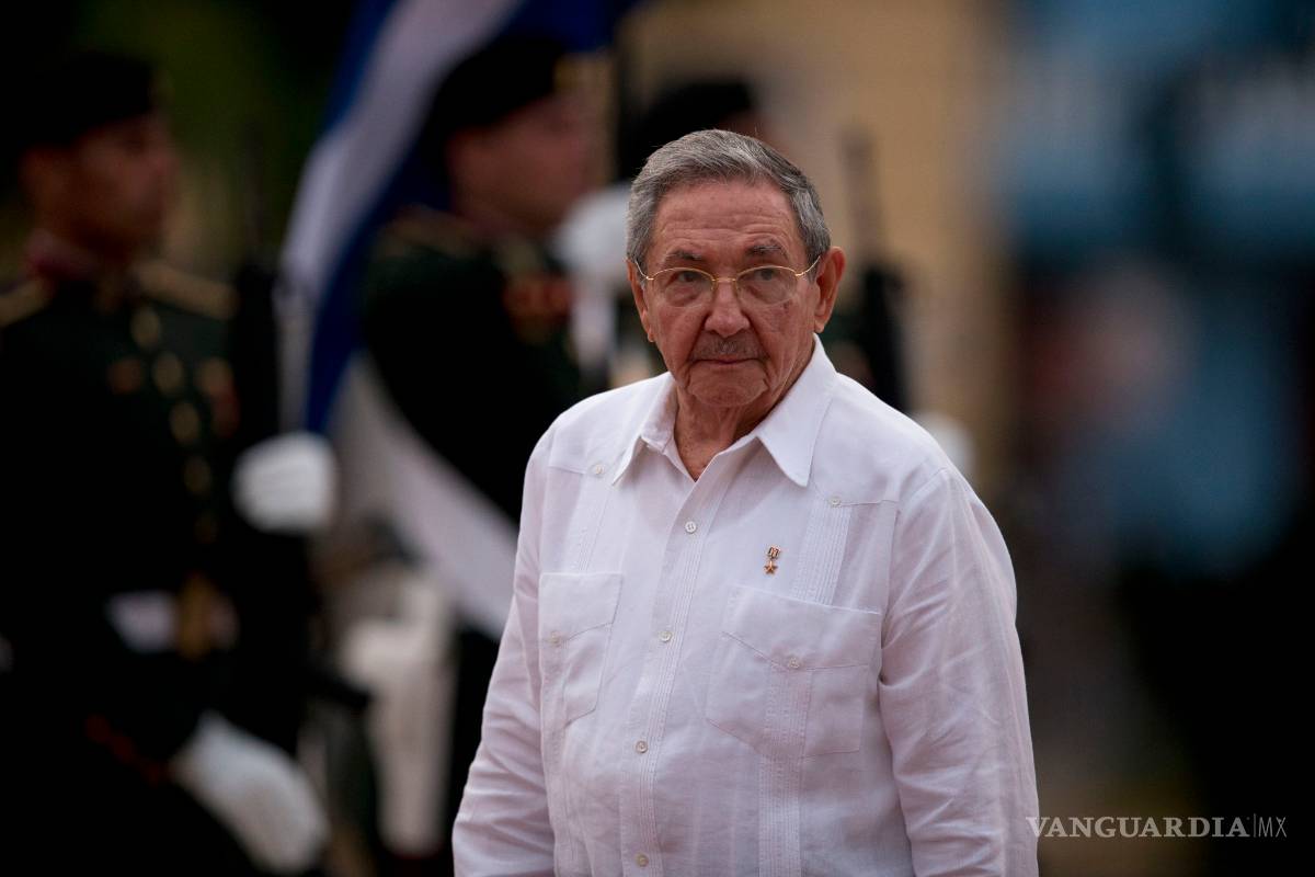 Raúl Castro concluye visita de Estado a México
