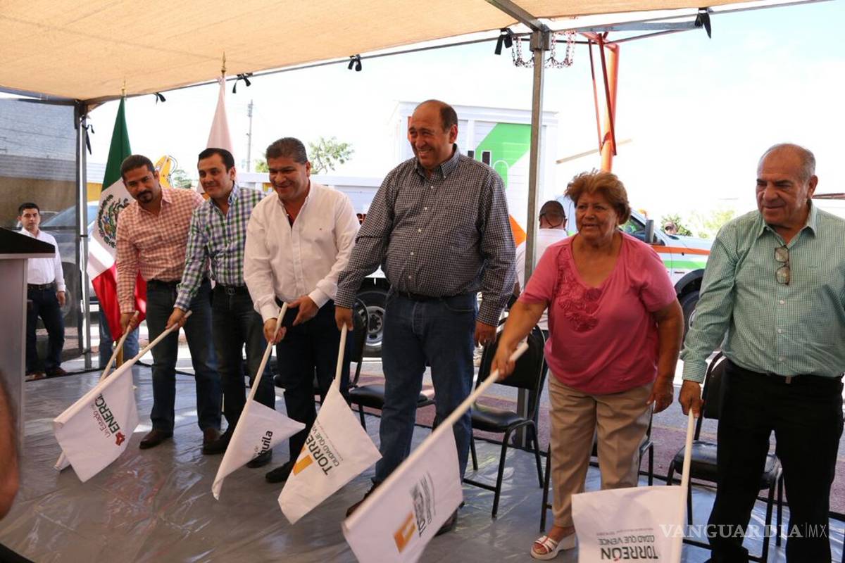 Arranca reposición de drenaje en colonia de Torreón