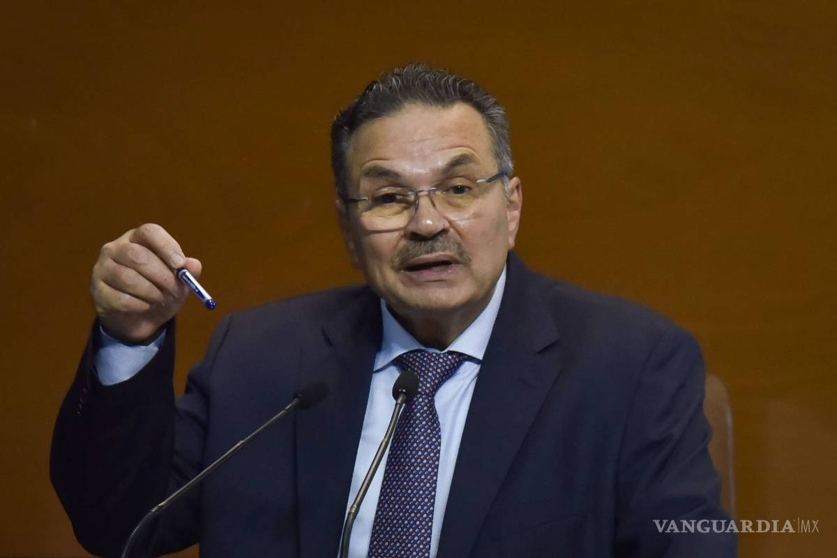 Acusan a titular de Pemex de colocar a familiares en la nómina