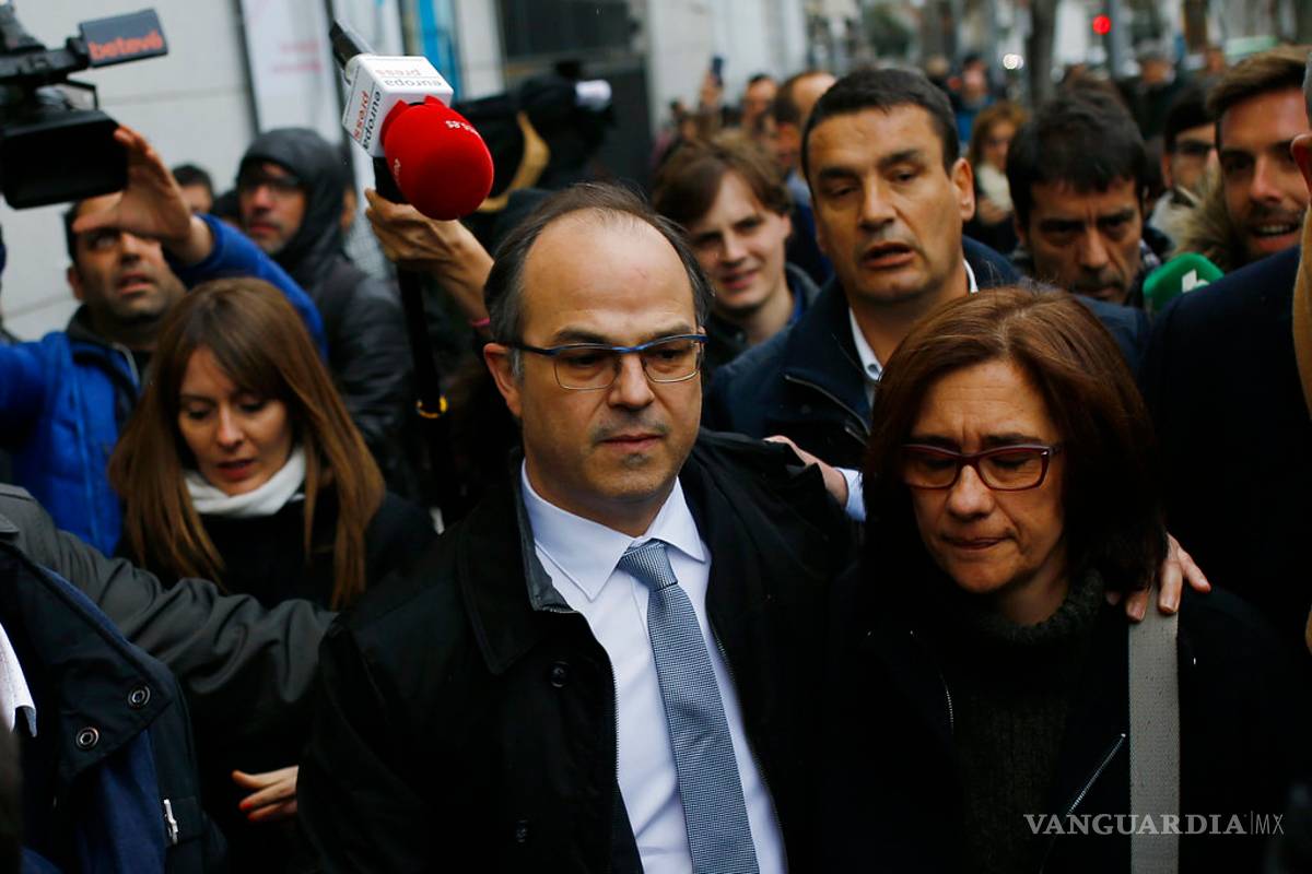 Procesan en España a principales líderes separatistas de Cataluña