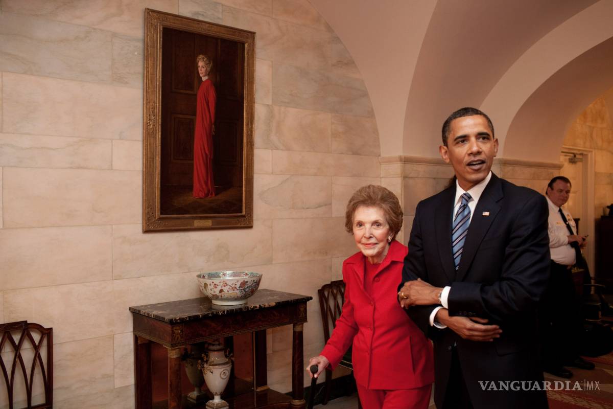 Obama ordena izar banderas a media asta en homenaje por muerte de Nancy Reagan