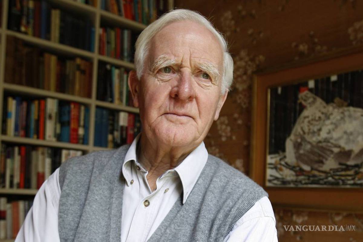 &quot;Volar en círculos”, las esperadas memorias de Le Carré llegan a las librerías