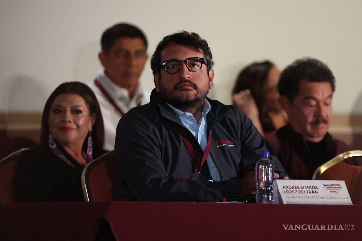 $!Andrés Manuel López Beltrán encabezó una reunión con legisladores federales de Morena para apuntalar estrategia para los comicios en Coahuila.