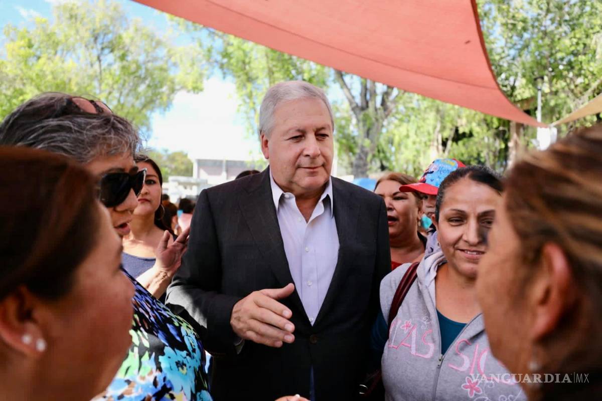 $!Adelantó que próximamente, y después de realizar un análisis entre la población, se entregarán 70 prótesis dentales completas y seguirán los programas permanentes dentro del DIF Saltillo en beneficio de las personas más vulnerables.