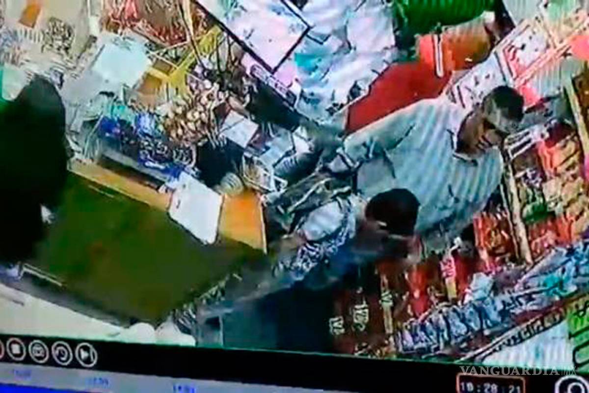 Así usan a niño de 10 años para robar celulares (VIDEO)