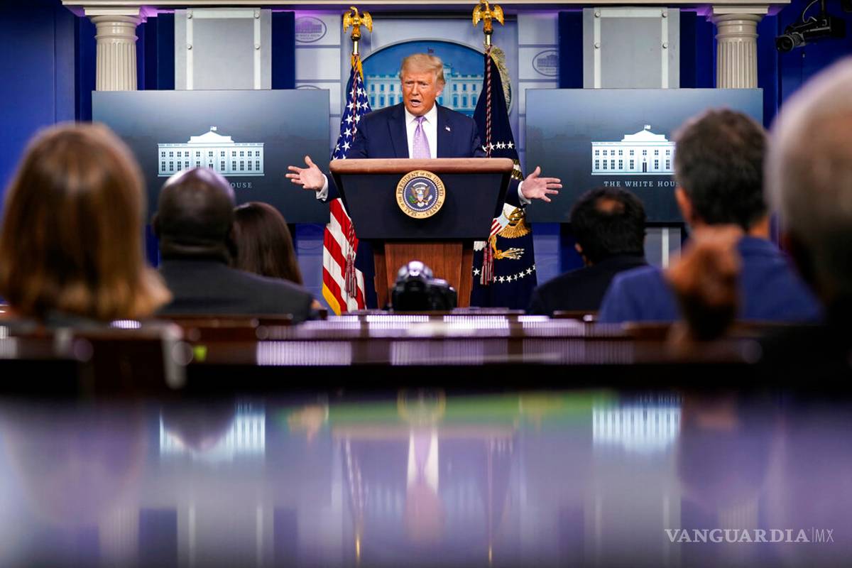 Trump reconoce que frena fondos para voto por correo