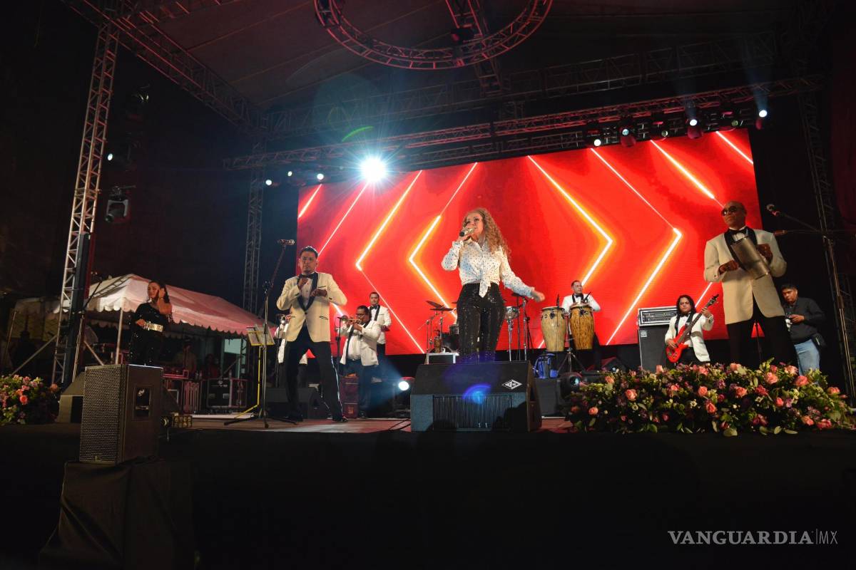 $!La Sonora Pura Dinamita fue la encargada de animar la inauguración.