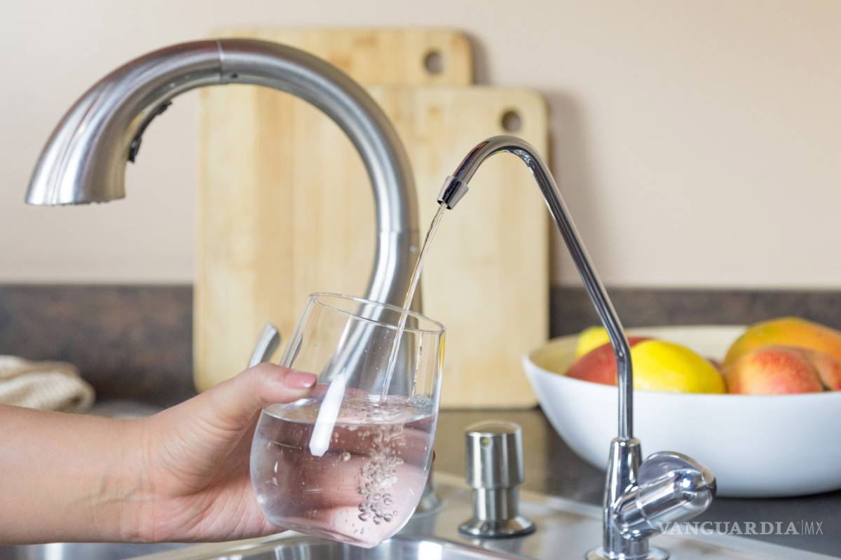 $!¡Fascinante!, hidropaneles que extraen agua del aire