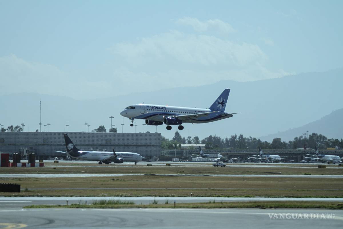 Afectaciones en el AICM por visita del Papa