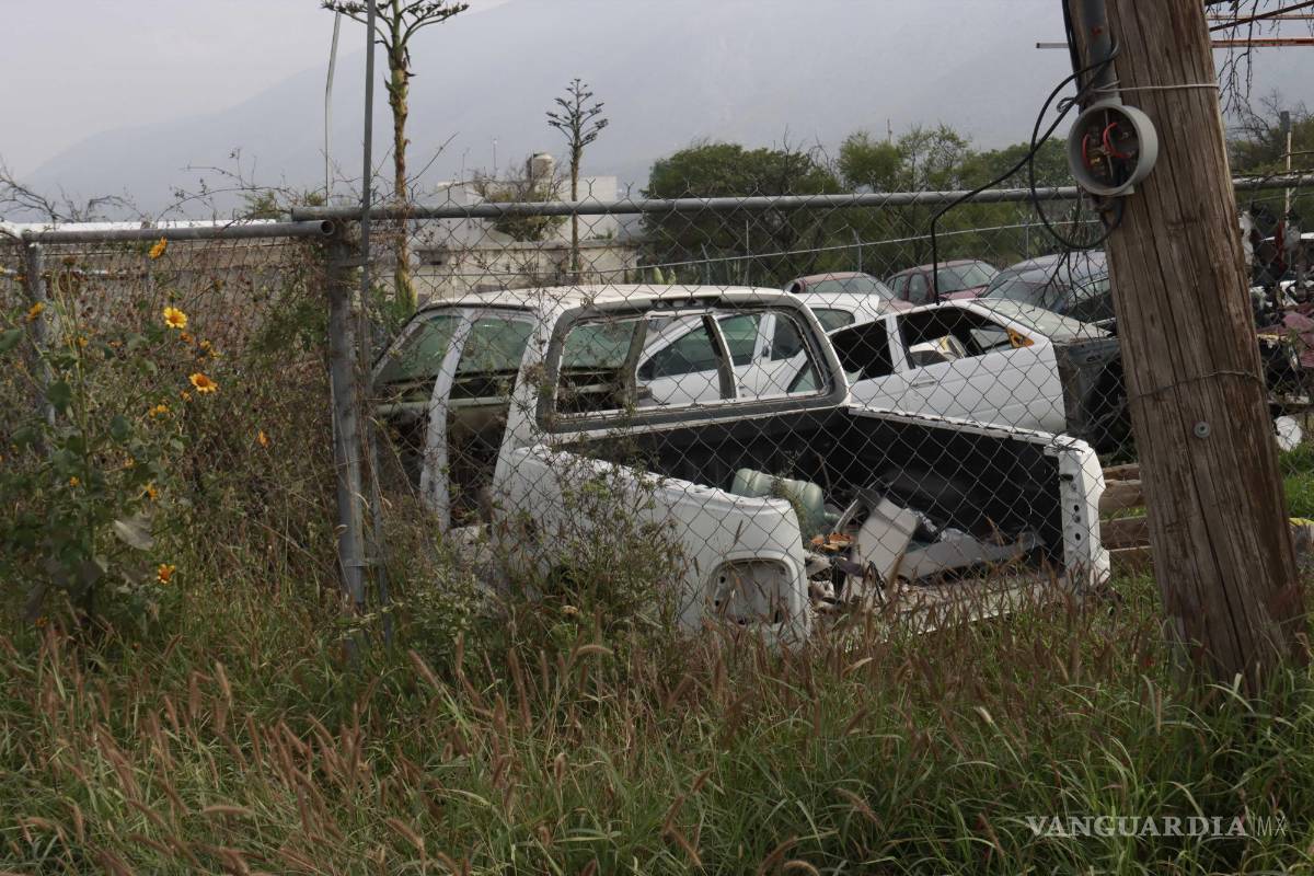 $!Cuando pasa el tiempo y el Municipio decide rentar el lote el carro pasa a ser propiedad de las empresas de grúas.