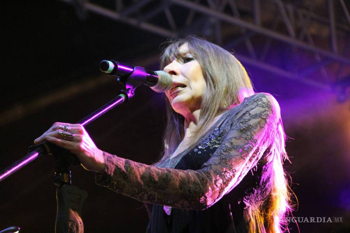 Las canciones rancheras son el blues de México: Betsy Pecanins