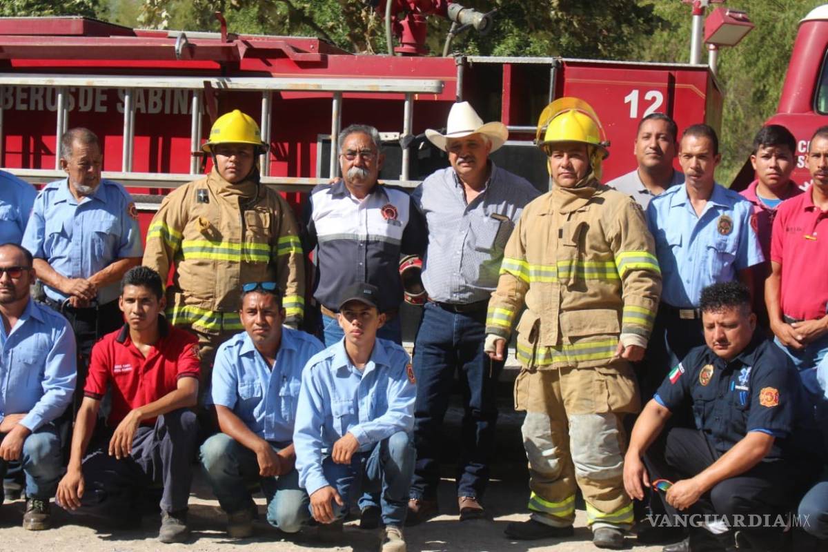 $!Reconocen valor y entrega a Bomberos de Sabinas