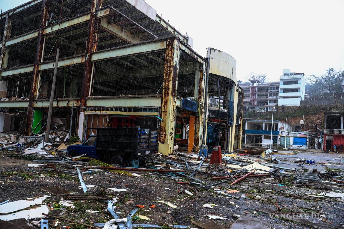 $!Fotografía de edificaciones afectadas por el paso del huracán Otis en el balneario de Acapulco, en el estado de Guerrero, México.