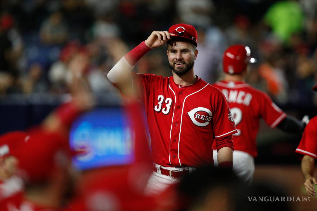 $!Los Rojos vencen a los Cardenales en el regreso de las Grandes Ligas en el Estadio Monterrey