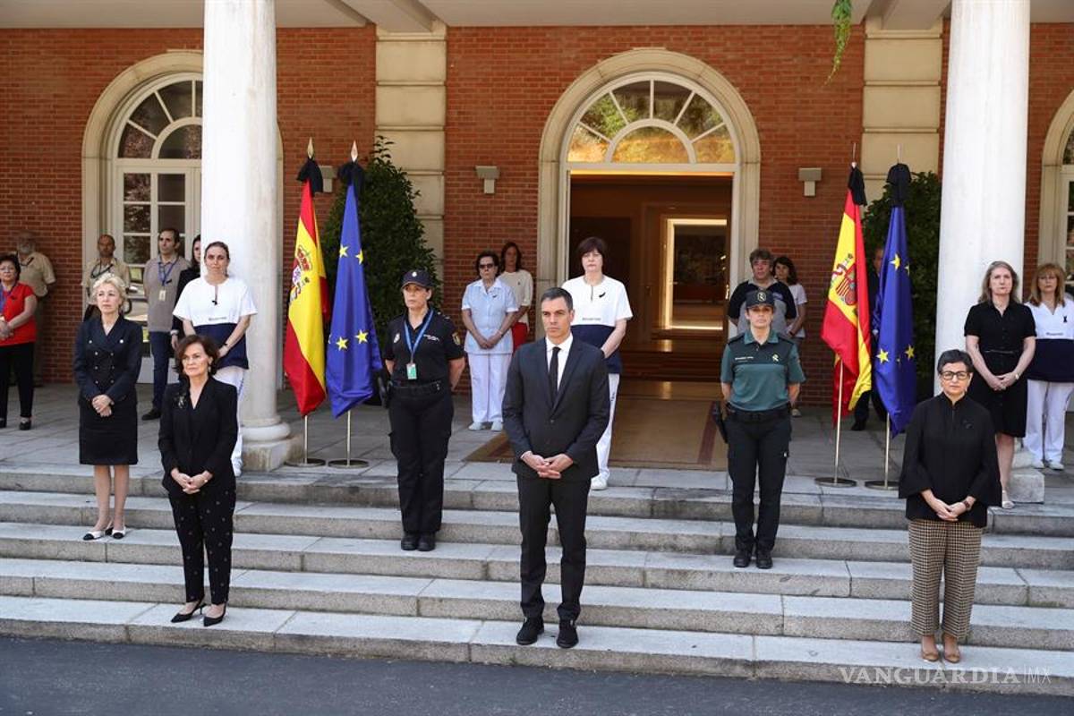 España enmudece en su primer día de luto oficial por los muertos por el COVID-19