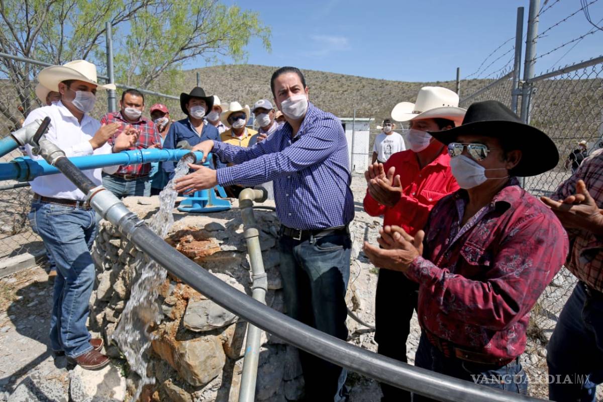 Entrega Alcalde de Ramos Arizpe obras a ejido por más de un millón de pesos