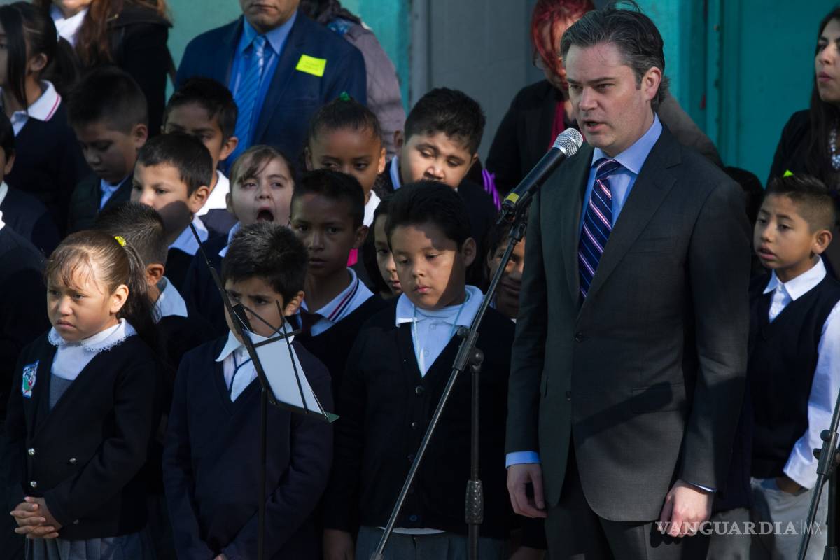 Alumnos de primaria deben dominar español y comprender matemáticas: Nuño