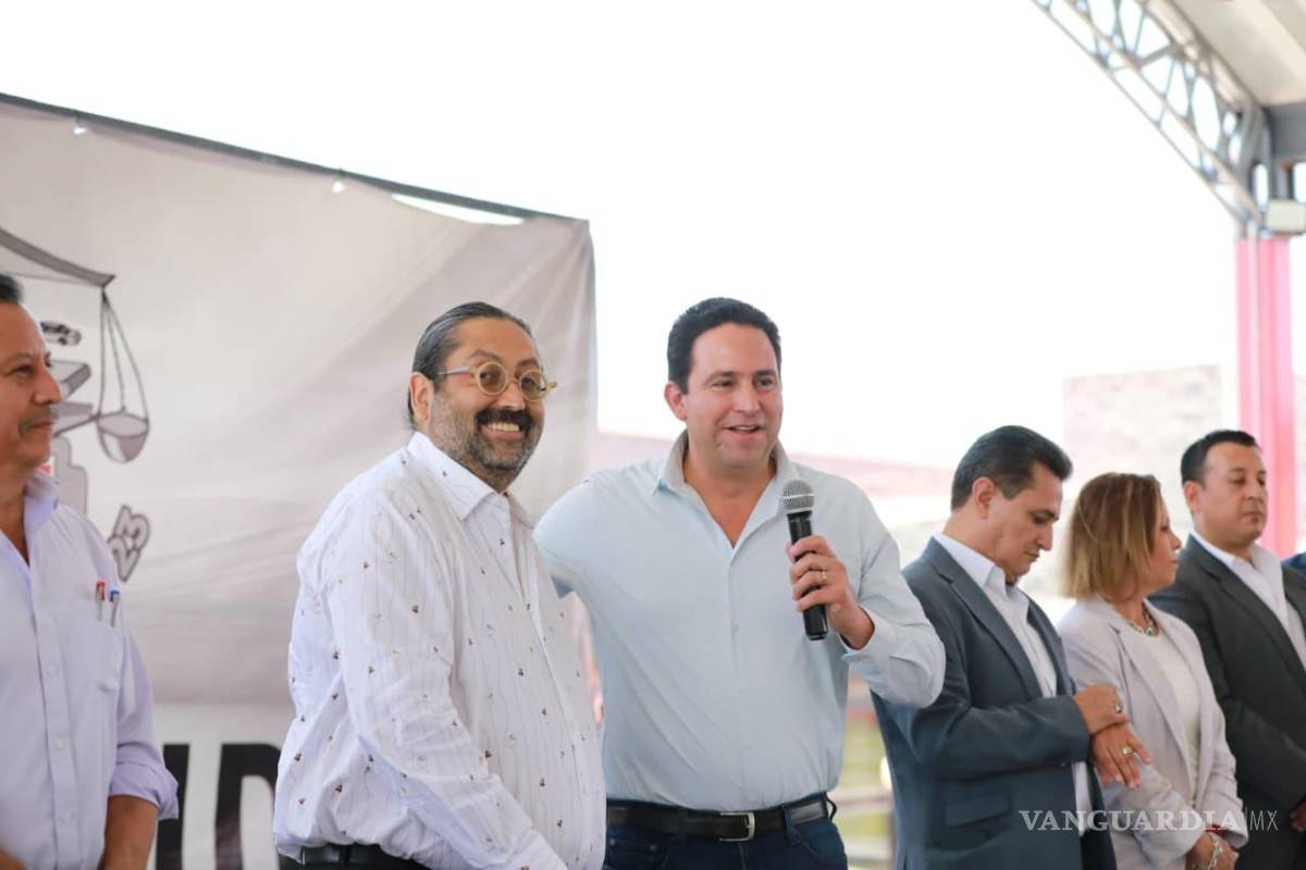 $!El líder de la Sección 23, Guillermo Díaz Castañeda, reconoció el trabajo conjunto que ha permitido impulsar beneficios y mejores condiciones para los trabajadores de Stellantis.
