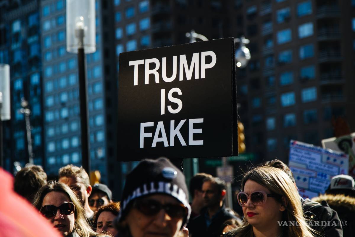 Reforma de Obamacare y nueva orden migratoria son los retos del segundo mes de Trump